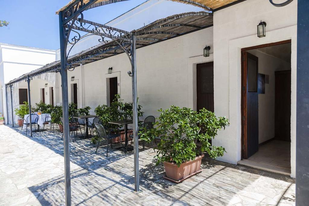 B&B Pozzo Di Luce (Adults Only) โมโนโปลี ภายนอก รูปภาพ
