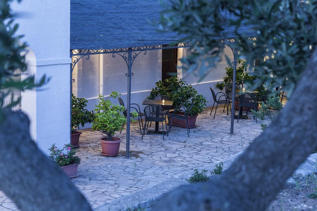 B&B Pozzo Di Luce (Adults Only) โมโนโปลี ภายนอก รูปภาพ
