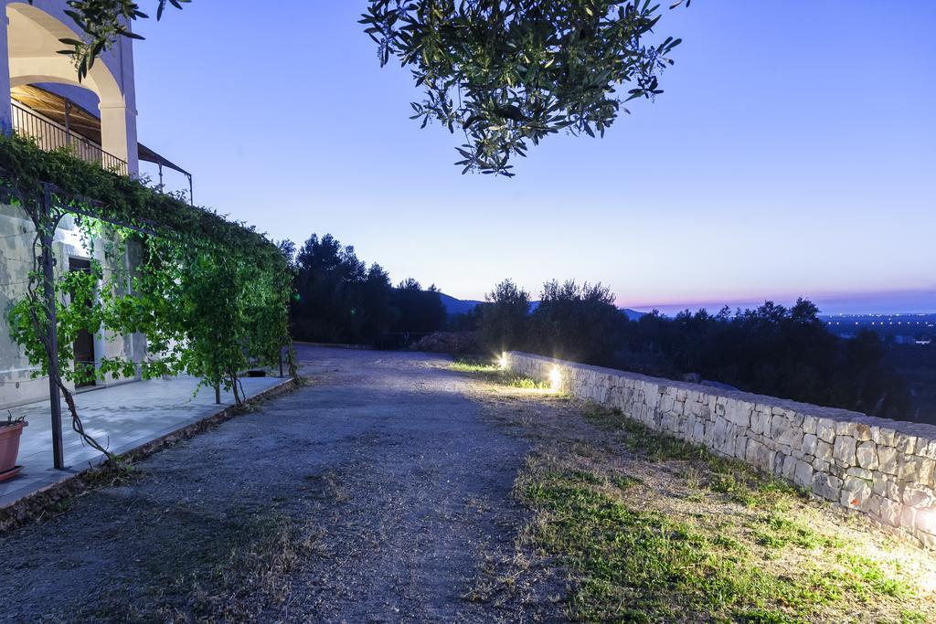 B&B Pozzo Di Luce (Adults Only) โมโนโปลี ภายนอก รูปภาพ