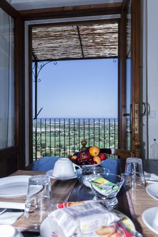 B&B Pozzo Di Luce (Adults Only) โมโนโปลี ภายนอก รูปภาพ