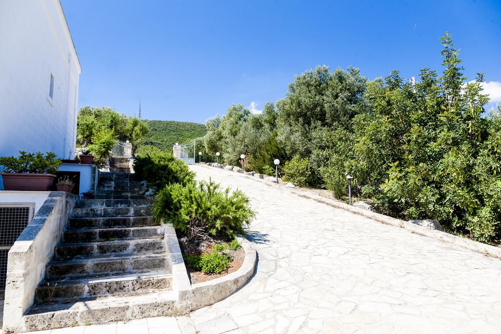 B&B Pozzo Di Luce (Adults Only) โมโนโปลี ภายนอก รูปภาพ