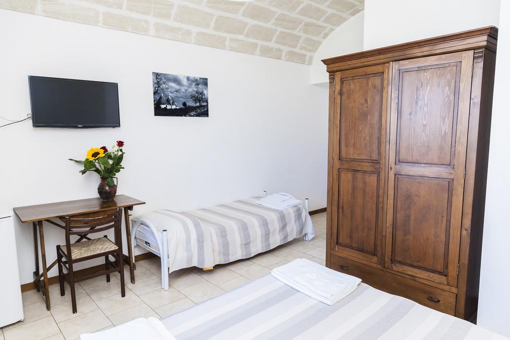 B&B Pozzo Di Luce (Adults Only) โมโนโปลี ภายนอก รูปภาพ