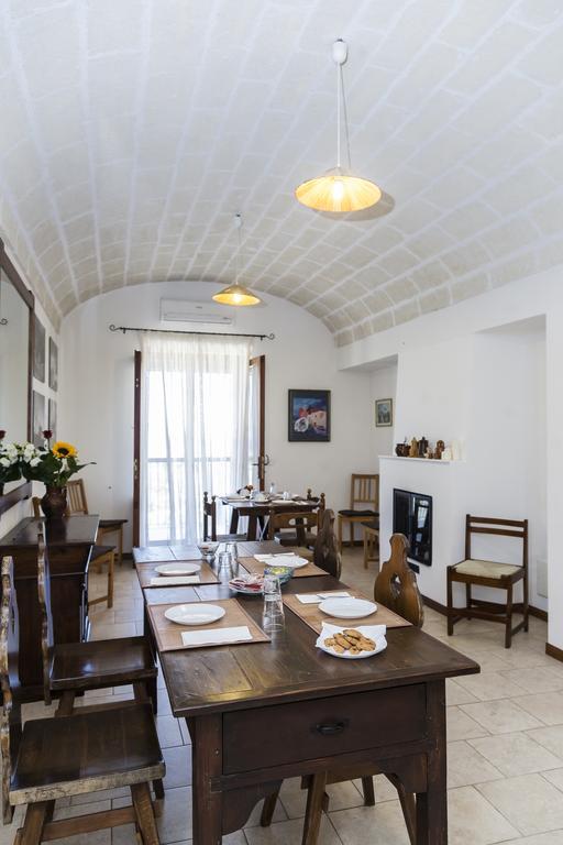 B&B Pozzo Di Luce (Adults Only) โมโนโปลี ภายนอก รูปภาพ